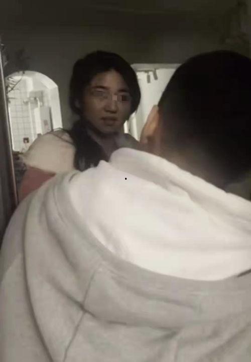 魏县吃瓜女子视频曝光,揭秘背后真相 魏县吃瓜女子视频曝光,揭秘背后真相