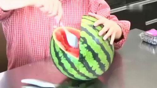 吃无骨瓜的视频大全集,视频大全集带你领略美味瞬间